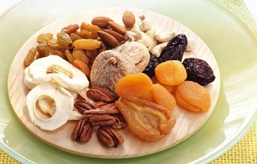 Người bị tiểu đường không nên ăn trái cây khô