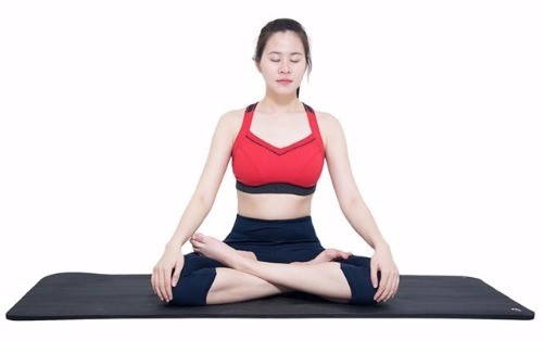 Tập yoga là động tác giúp điều trị bệnh viêm đại tràng co thắt khá hiệu quả