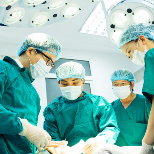 Trường hợp nào cần phẫu thuật mổ u xơ tử cung?