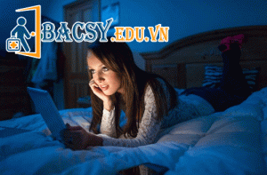 dung-may-tinh-bang-truoc-khi-di-ngu