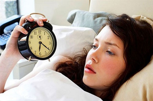 Bác sĩ cảnh báo ngủ quá nhiều có thể gây tác hại “chết người”