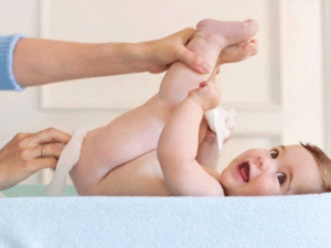 bac-sy-tu-van-thuoc-boi-dexpanthenol-tri-ham-ta-cho-be-hieu-qua