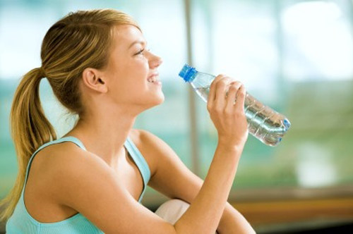 Uống nhiều nước cách phòng bệnh tiểu đường