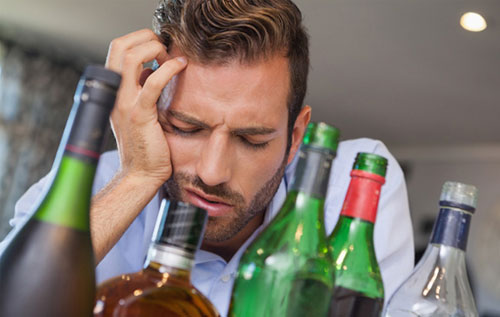 Uống rượu quá nhiều có thể gây ung thư các cơ quan nội tạng