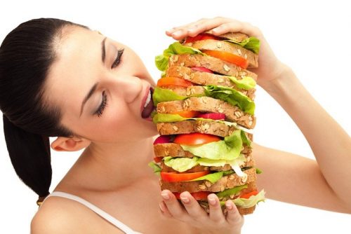 Những thói quen ăn uống không khoa học đang “giết chết” dạ dày